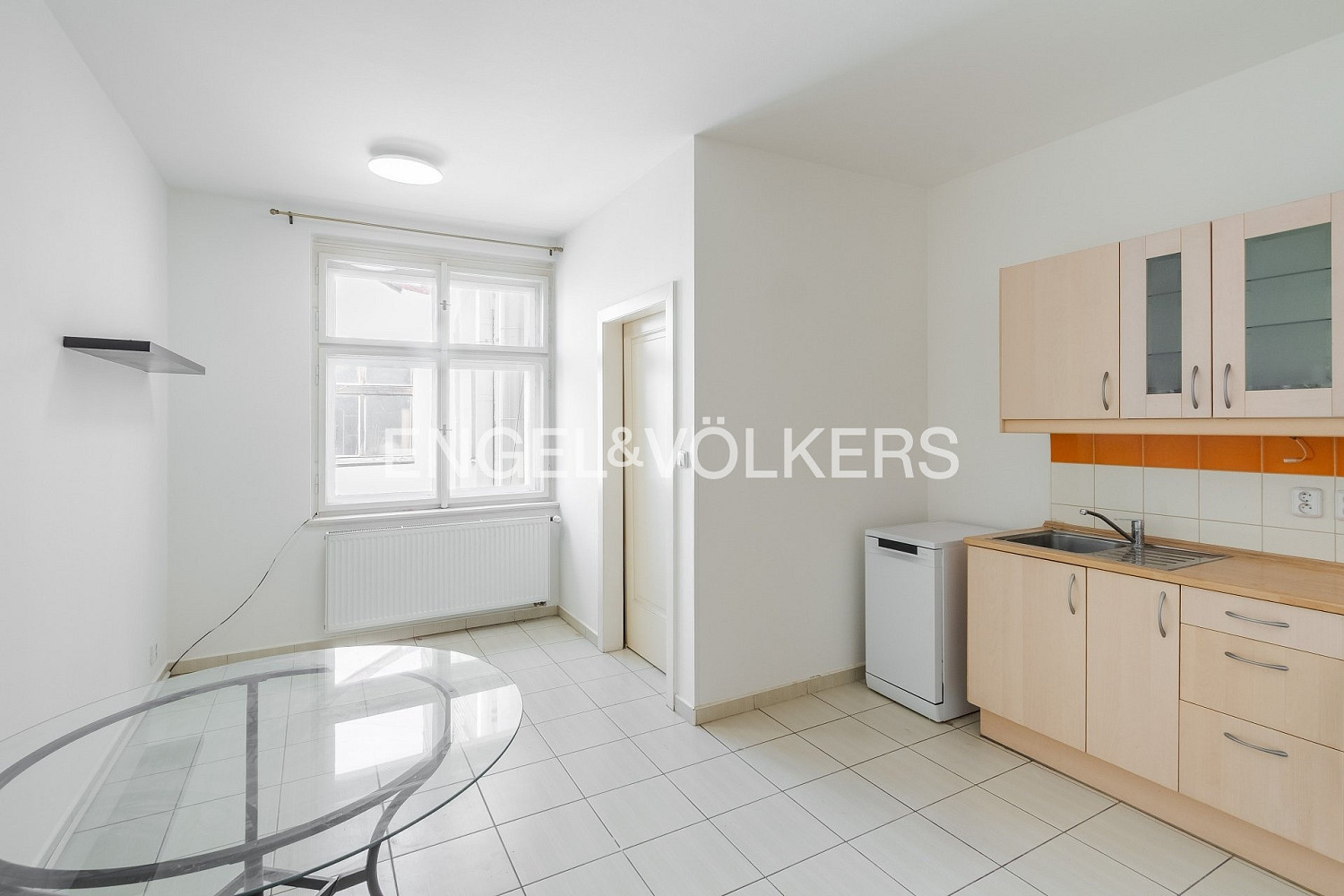 Pronájem bytu 1+1 60 m² - View 3