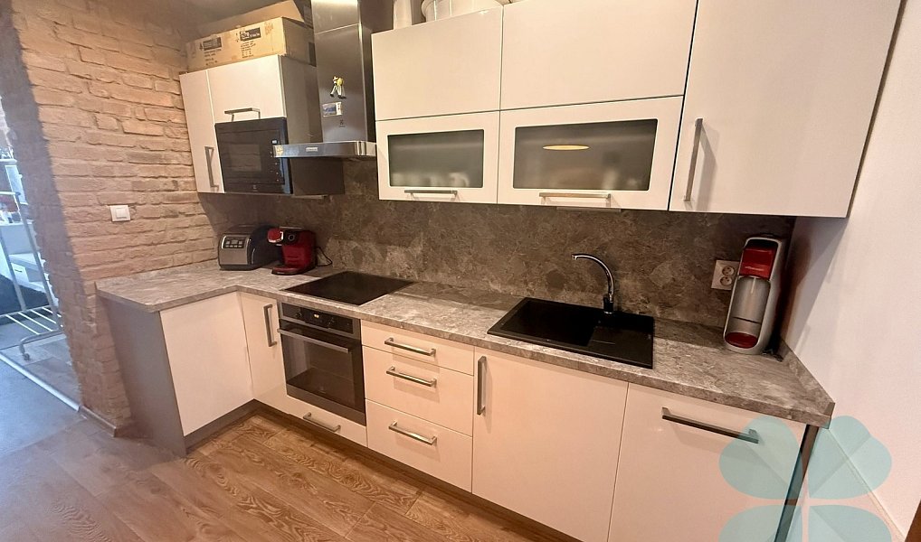 Prodej domu 220 m² s pozemkem 449 m², Radnice – náhled fotky 24