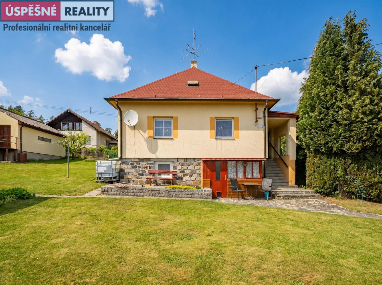 Prodej domu 159 m² s pozemkem 860 m²