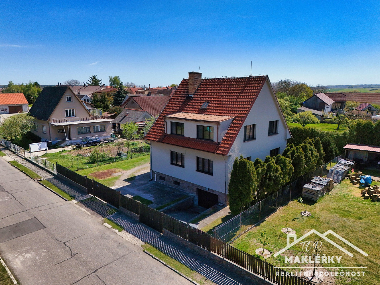 Prodej domu 200 m² s pozemkem 632 m² – fotografie 2