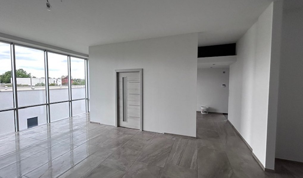 Pronájem obchodních prostor 360 m², Cheb – náhled fotky 6