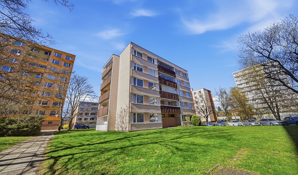 Prodej bytu 5+kk 88 m², Kladno – náhled fotky 23