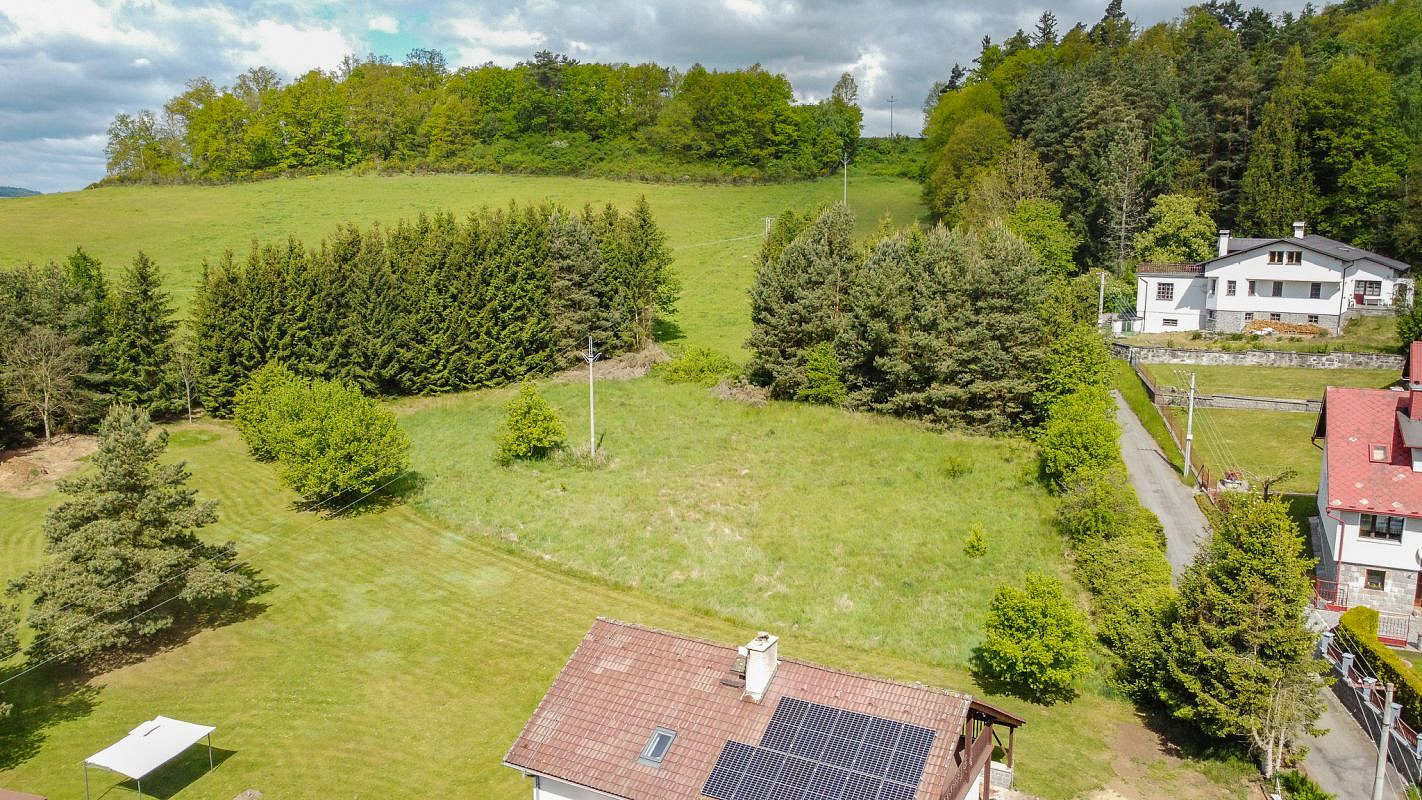 Prodej stavebního pozemku 1 678 m² – fotografie 4