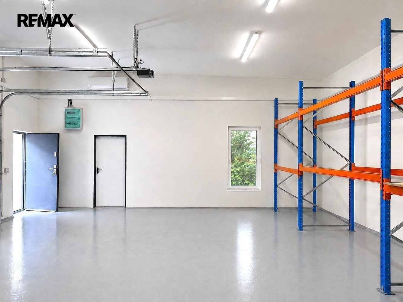Pronájem skladovacích prostor 82 m² – fotografie 2