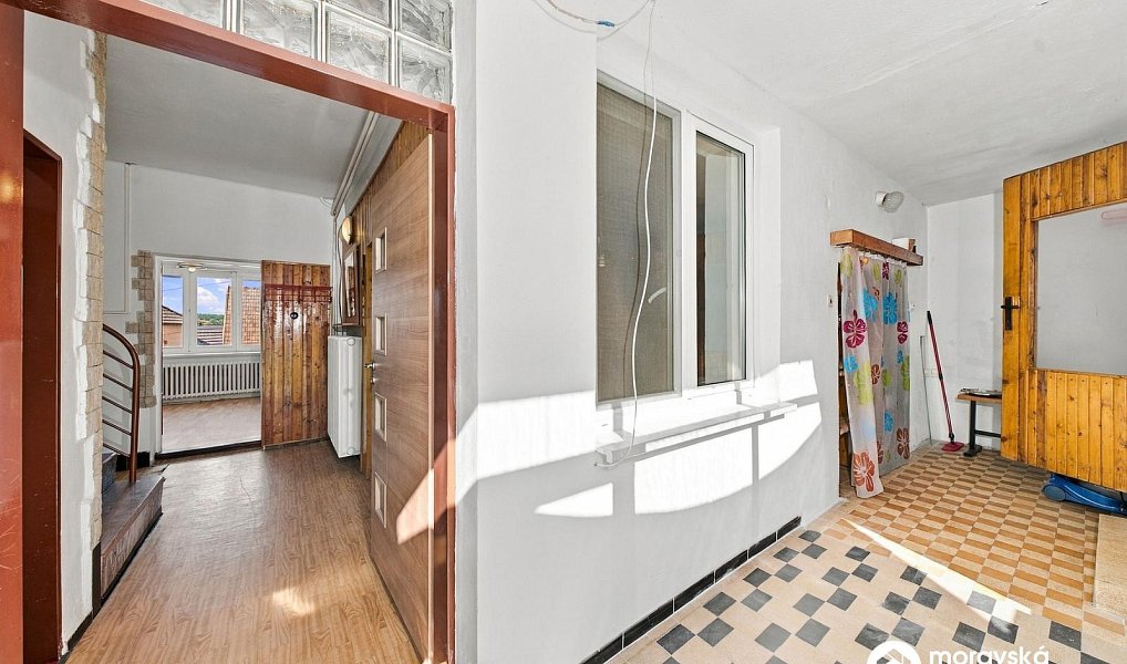 Prodej domu 193 m² s pozemkem 925 m², Zakřany – náhled fotky 10