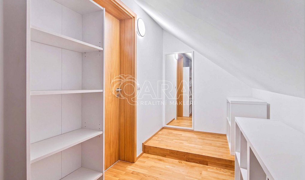 Prodej bytu 3+kk 120 m², Praha – náhled fotky 21