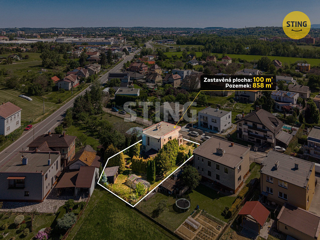 Pronájem domu 180 m² s pozemkem 858 m² — photo 2