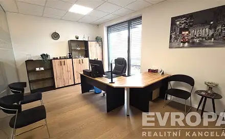 Pronájem kanceláře 17 m², třída Míru, Pardubice - Zelené Předměstí
