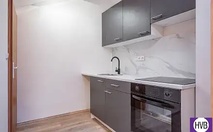 Prodej kanceláře 36 m², Jagellonská, Praha 3 - Vinohrady