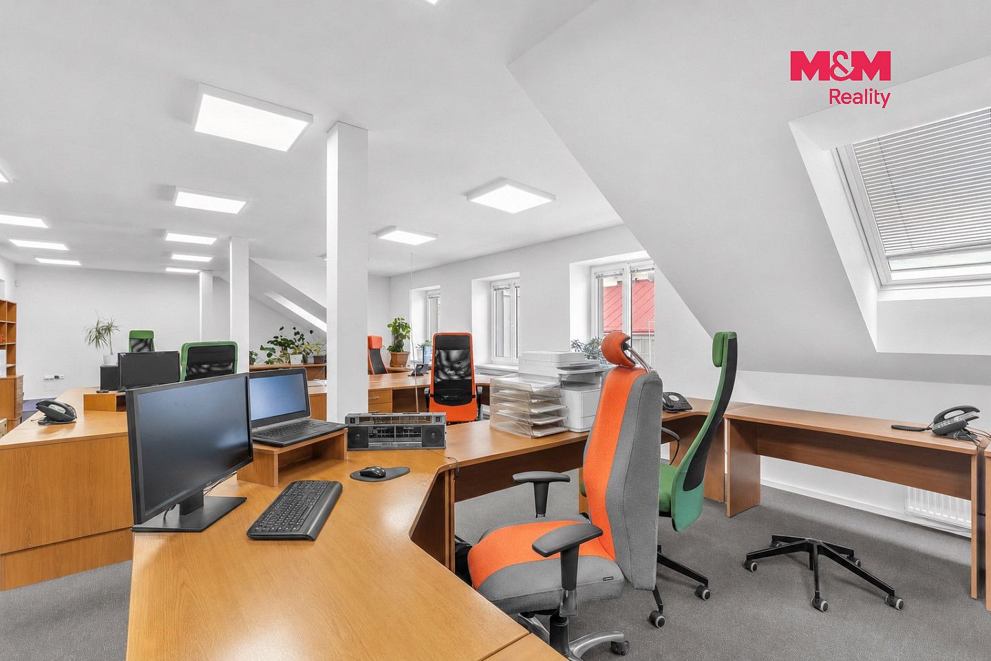 Pronájem kanceláře 174 m² – fotografie 2