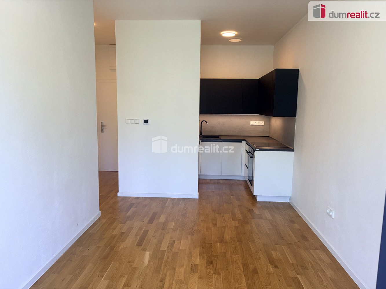 Pronájem bytu 2+kk 35 m² — photo 2