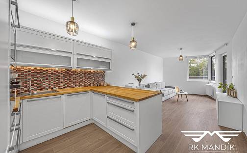 Pronájem bytu 2+kk 53 m², Kytlická, Praha 9 - Prosek