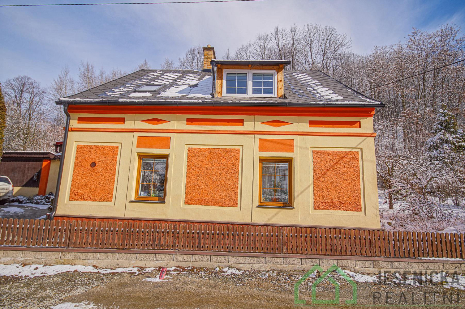 Prodej domu 336 m² s pozemkem 1 626 m² – fotografie 2
