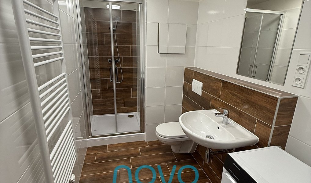 Pronájem bytu 1+kk 35 m², Praha – náhled fotky 3