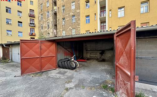 Prodej garáže 16m2 na rozhraní Vinohrad a Žižkova., Čajkovského, Praha 3 - Žižkov