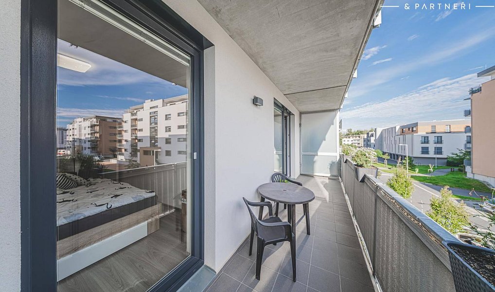 Pronájem bytu 2+kk 49 m², Hradec Králové – náhled fotky 9