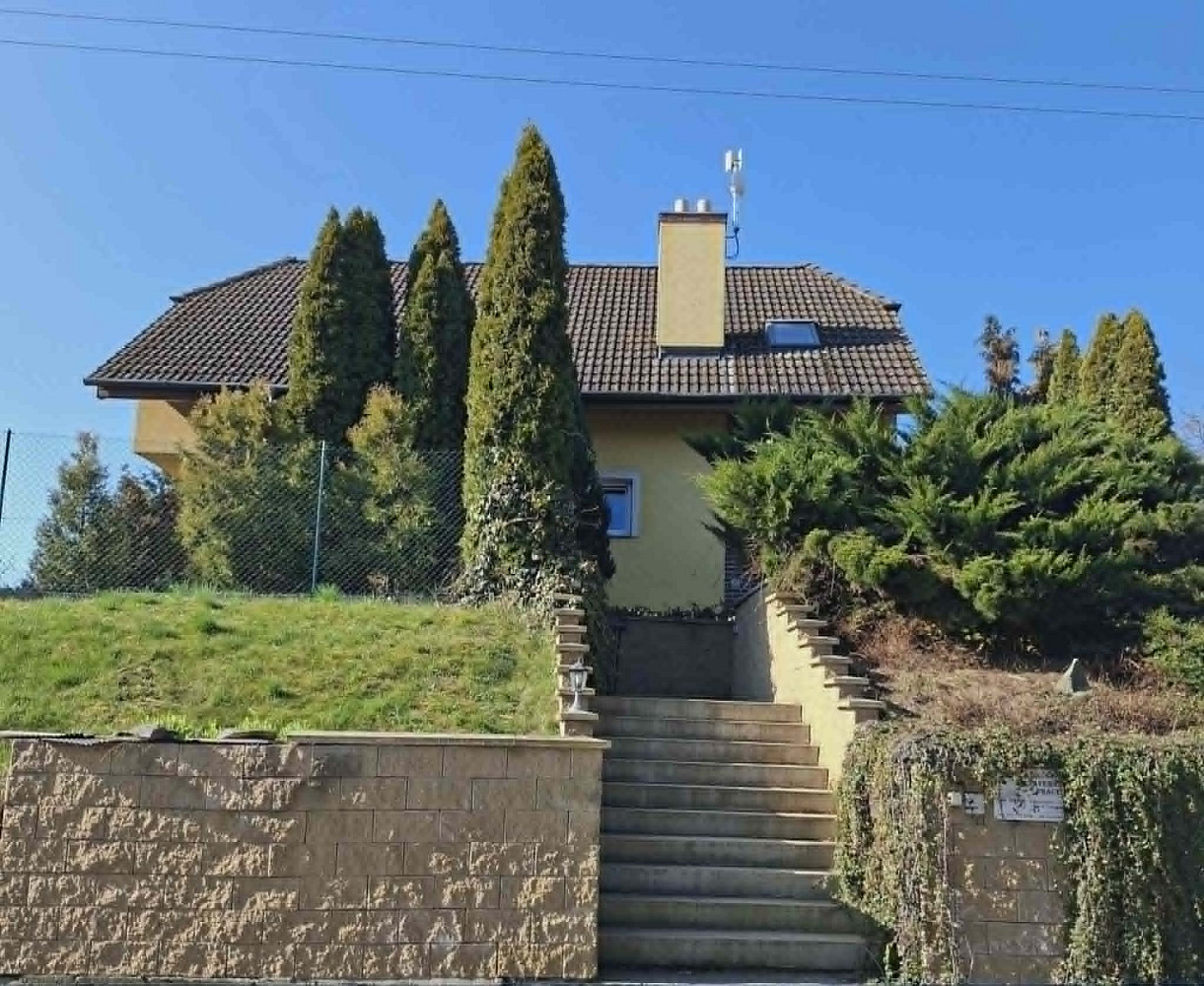 Prodej domu 174 m² — photo 2