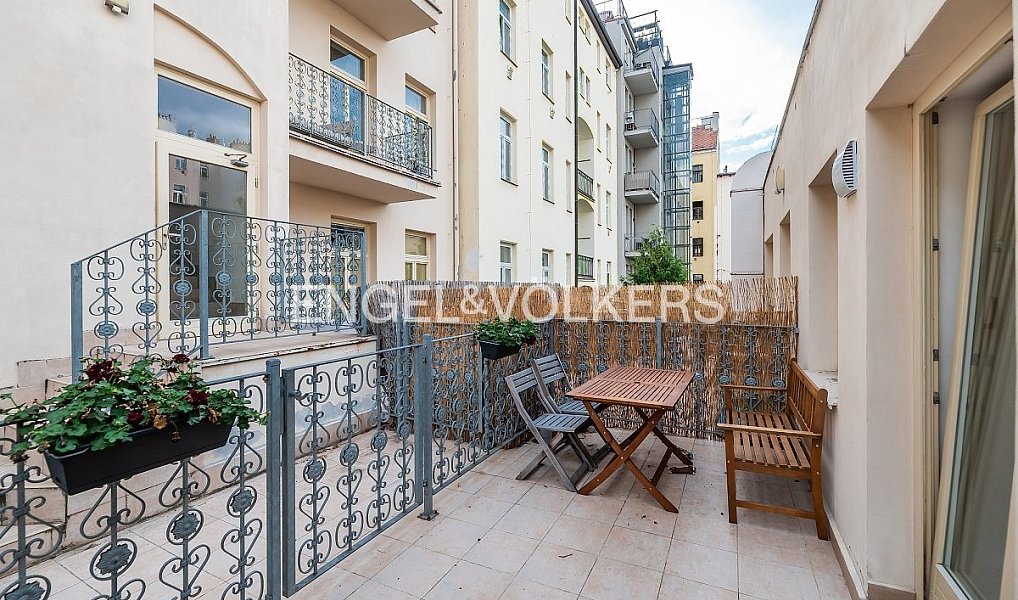 Pronájem bytu 2+kk 43 m², Praha – náhled fotky 3