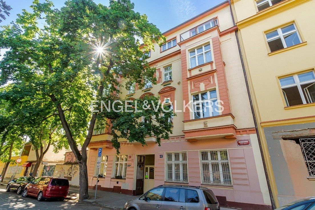 Pronájem komerčního objektu (jiného typu) 62 m²