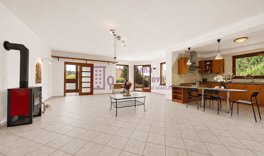 Prodej domu 210 m² s pozemkem 2 641 m², Rodvínov – náhled fotky 4