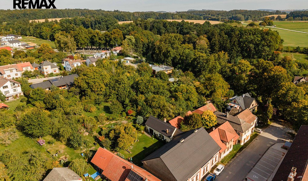 Prodej stavebního pozemku 900 m², Chýnov – náhled fotky 9