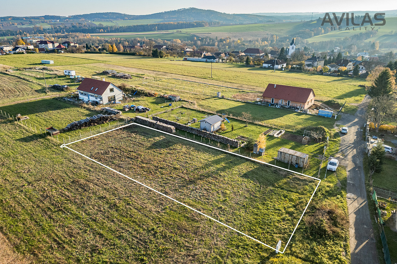 Prodej stavebního pozemku 1 294 m²