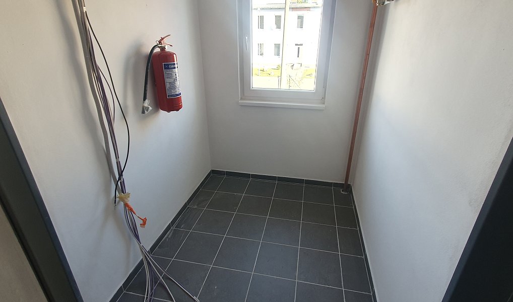 Pronájem bytu 1+1 40 m², Košťany – náhled fotky 14