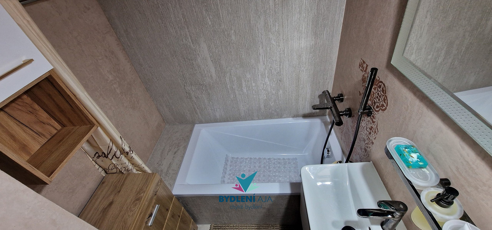 Prodej bytu 2+1 58 m² — photo 2