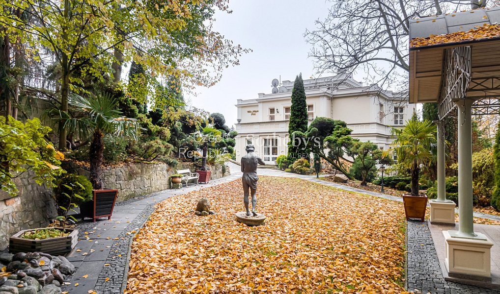 Prodej domu 468 m² s pozemkem 2 681 m², Karlovy Vary – náhled fotky 24