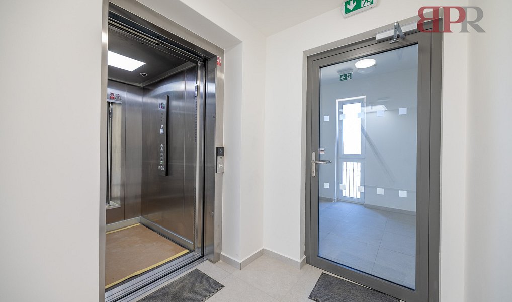 Prodej bytu 3+kk 92 m², Jablonec nad Nisou – náhled fotky 15