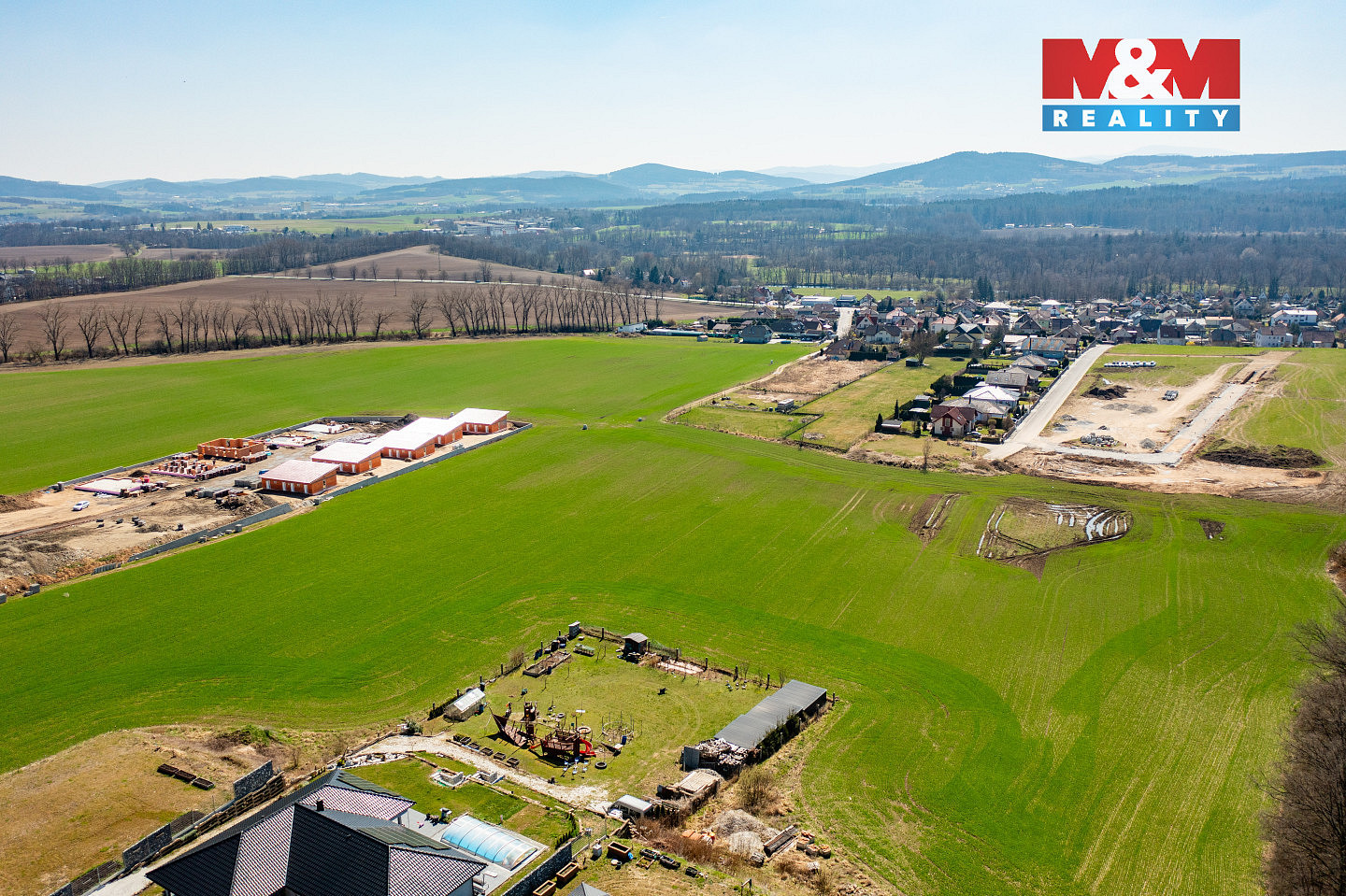 Prodej stavebního pozemku 1 015 m² – fotografie 5