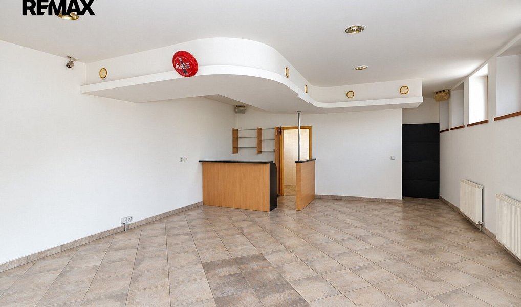 Prodej obchodních prostor 456 m², Beroun – náhled fotky 10