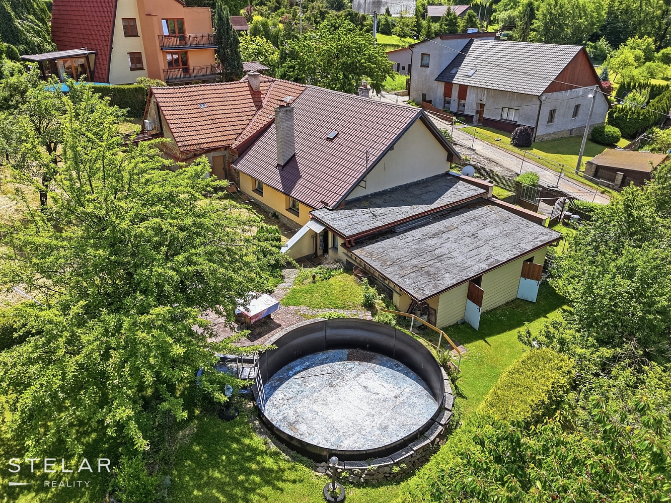 Prodej domu 96 m² s pozemkem 1 141 m² – fotografie 2