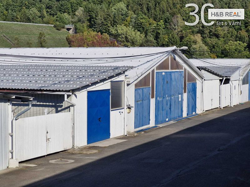 Pronájem skladovacích prostor 1 300 m²