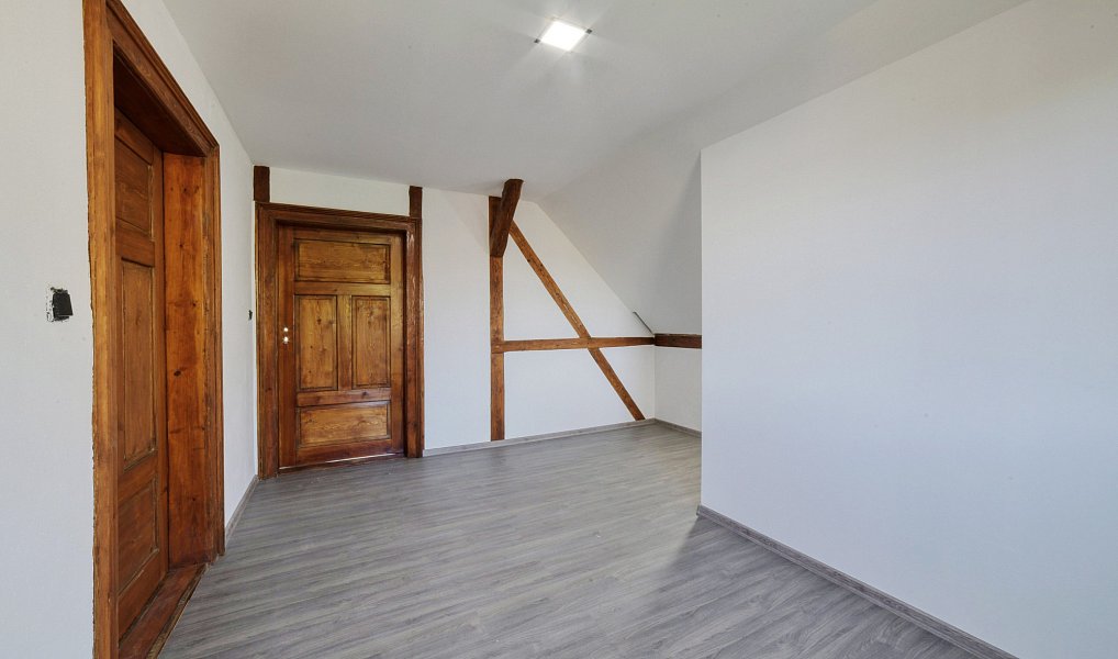 Prodej domu 203 m² s pozemkem 882 m², Hranice – náhled fotky 10