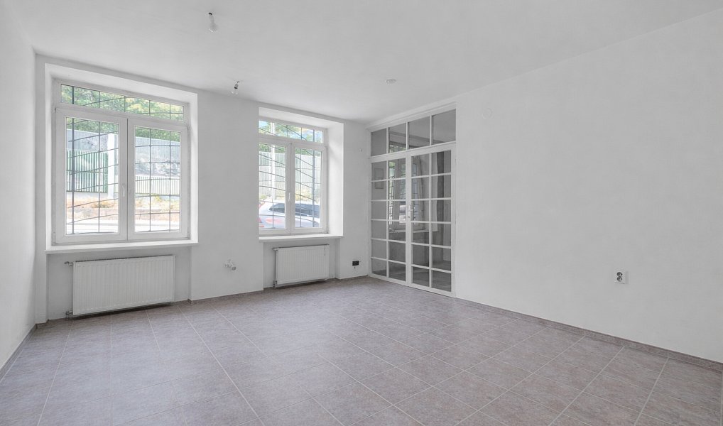 Pronájem kanceláře 124 m², Praha – náhled fotky 3