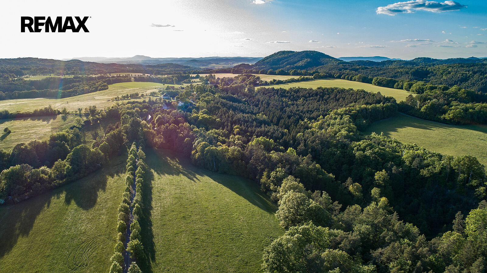 Prodej stavebního pozemku 2 960 m² – fotografie 5