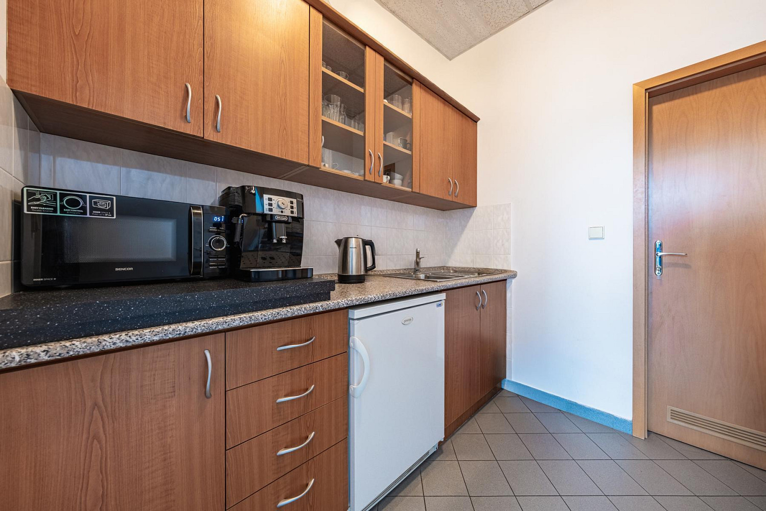 Pronájem kanceláře 51 m² — photo 3