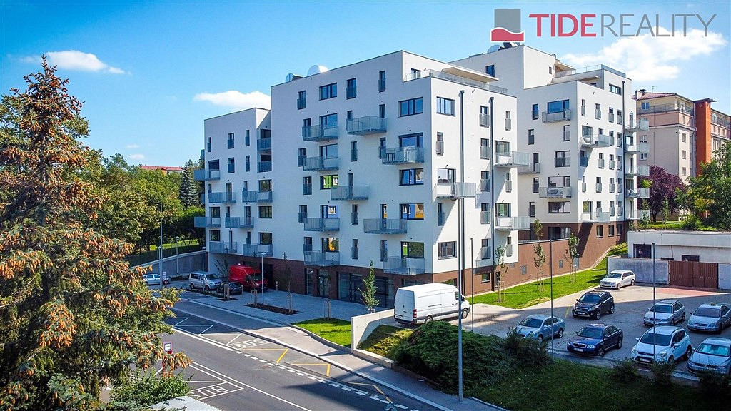 Pronájem bytu 1+kk 40 m²