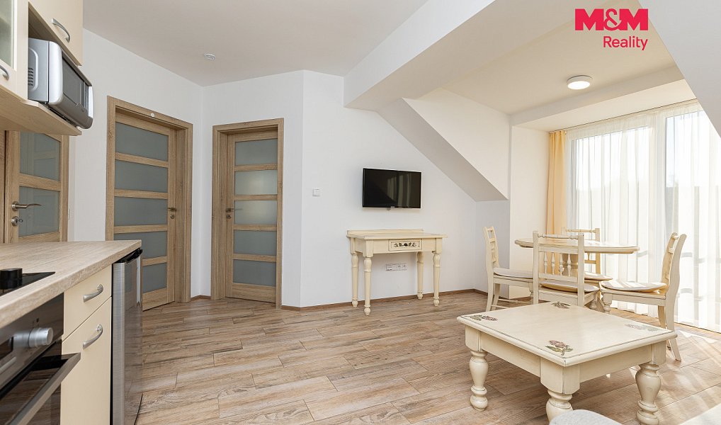 Prodej nájemního domu, činžáku 244 m², Dříteč – náhled fotky 18