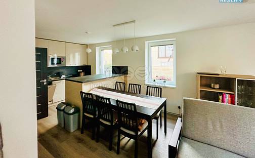 Prodej bytu 3+kk 92 m², Na Chmelnici, Slaný - Kvíc, okres Kladno