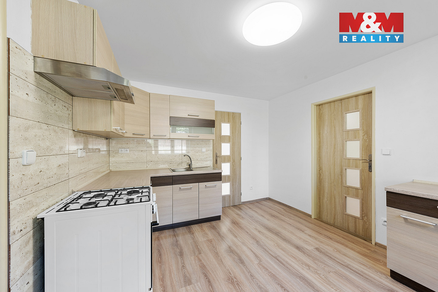Prodej nájemního domu, činžáku 500 m² — photo 3