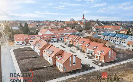 Prodej domu 161 m² s pozemkem 437 m², Ořech, okres Praha-západ