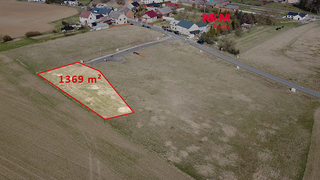 Prodej stavebního pozemku 1 369 m²