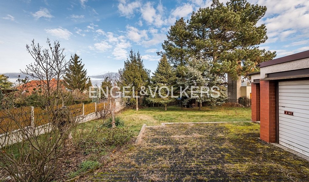 Prodej domu 300 m² s pozemkem 904 m², Praha – náhled fotky 8