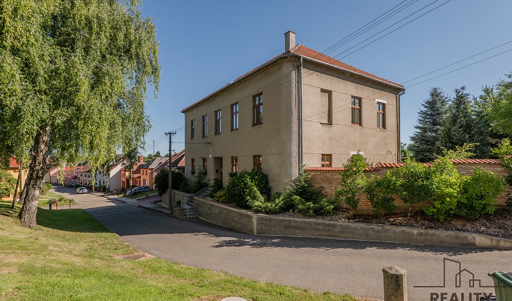 Prodej domu 292 m² s pozemkem 1 719 m², Kučerov – náhled fotky 5