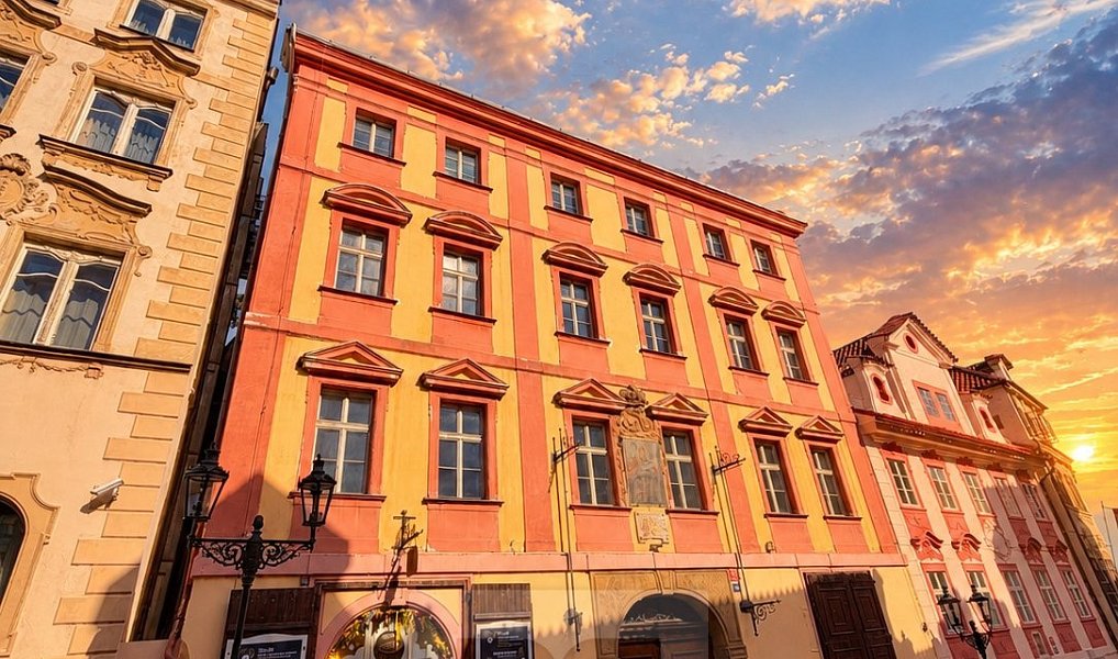 Prodej nájemního domu, činžáku 3 097 m², Praha – fotka 1 z 9