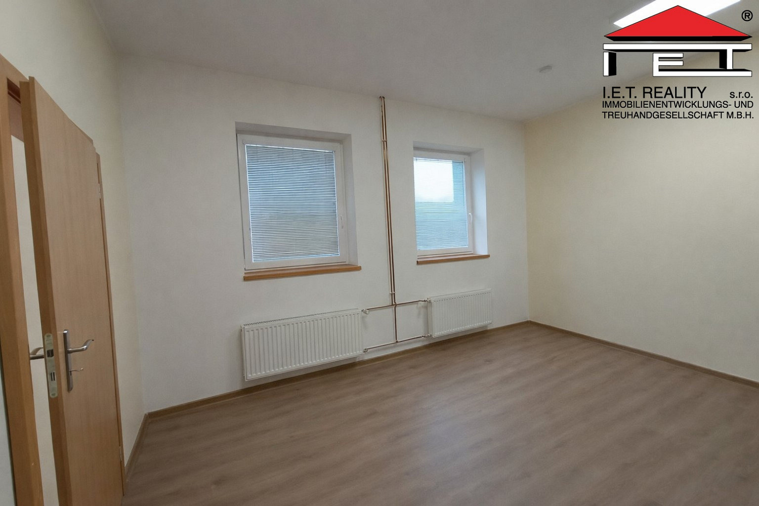 Pronájem kanceláře 42 m²