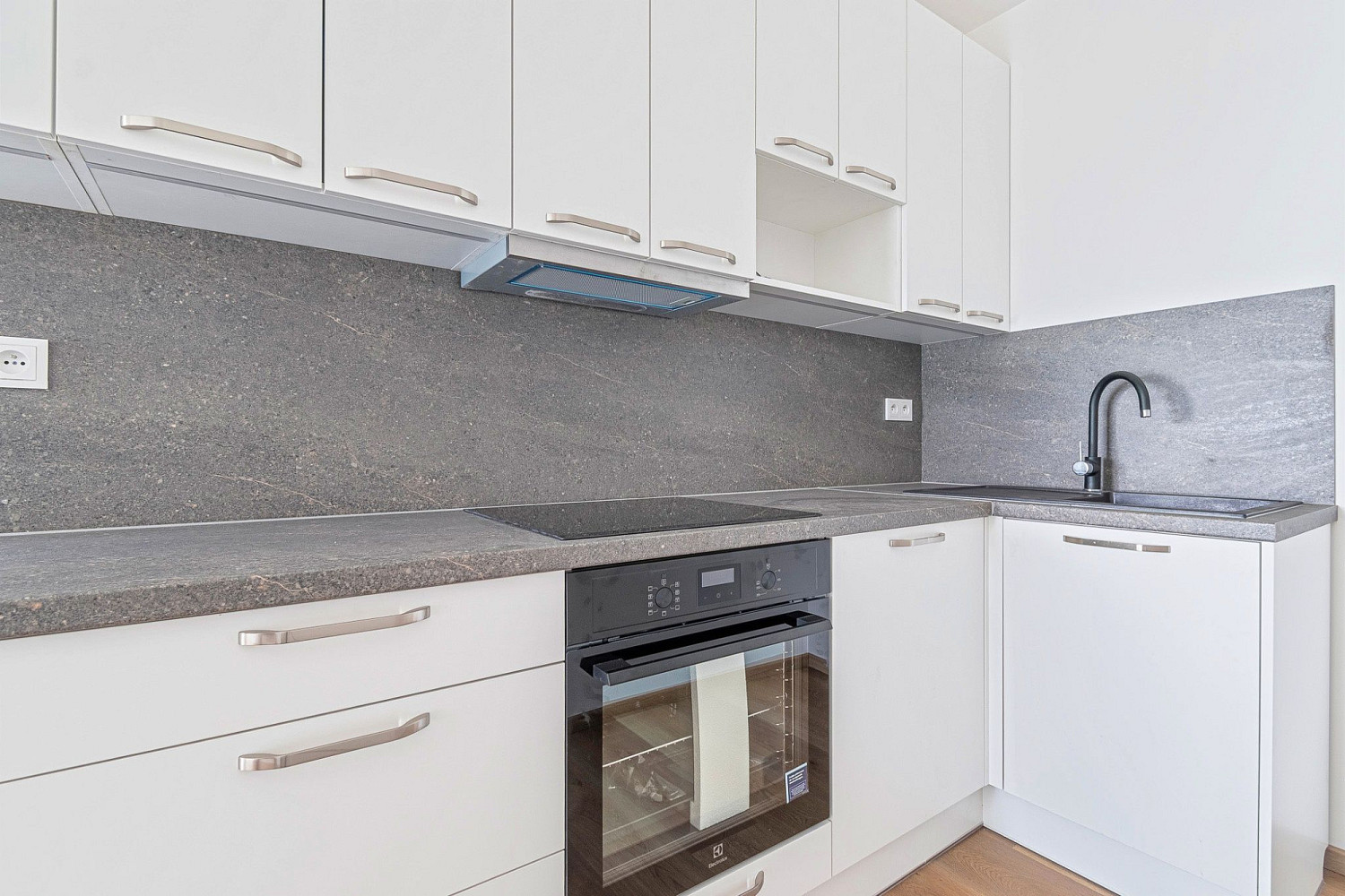 Pronájem bytu 2+kk 46 m² — photo 3