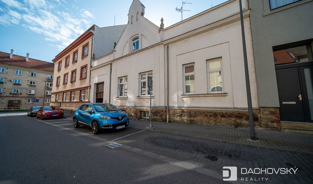 Prodej domu 150 m² s pozemkem 409 m², Chrudim – náhled fotky 3